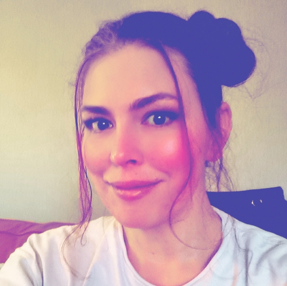 Meet your Posher, Courtney